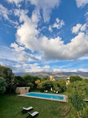 Las Nubes Apart